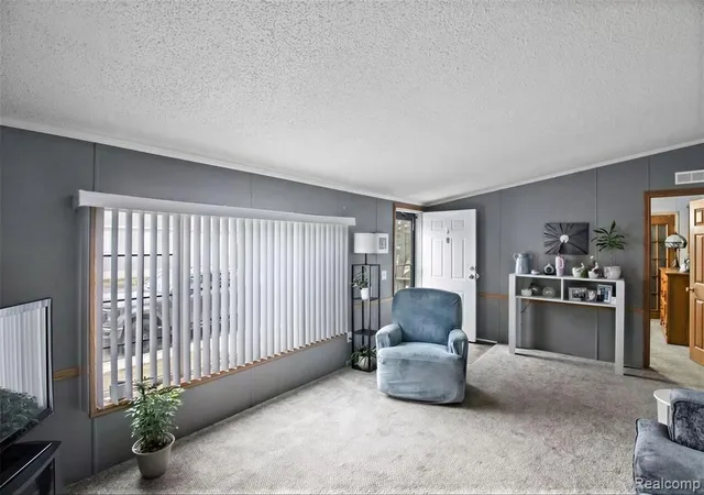 4th image of 2351 Hiddenview Dr, Newport, MI 48166 | MLS# 60971210
