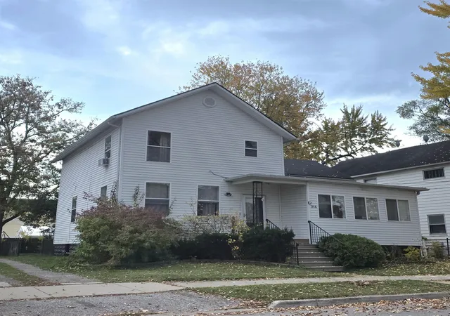 Photo 1 of Single family home for sale at 914 N Grant St, Bay City, MI 48708 | MLS# 50226350 | Listing updated on 2026-10-30