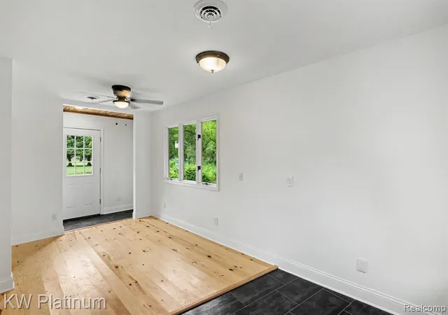 Photo 4 of Single family home for sale at 5103 Forester Rd, Carsonville, MI 48419 9349 | MLS# 61007761 | Listing updated on 2026-09-15
