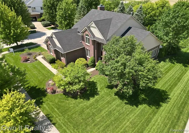 3rd image of 48280 Gladstone Rd, Canton, MI 48188 4733 | MLS# 61011278