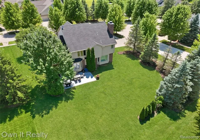 4th image of 48280 Gladstone Rd, Canton, MI 48188 4733 | MLS# 61011278