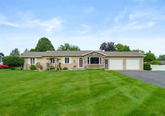 1st image of 47260 Klett Rd, Paw Paw, MI 49079 | MLS# 70543667
