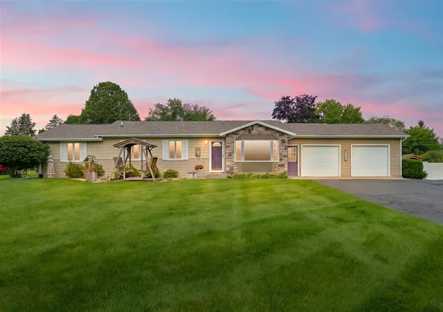27th image of 47260 Klett Rd, Paw Paw, MI 49079 | MLS# 70543667