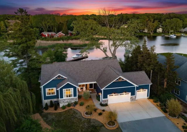 Photo 3 of Sale Pending at 17940 Cove St, Spring Lake, MI 49456 | MLS# 70555431 | Listing updated on 2026-08-31