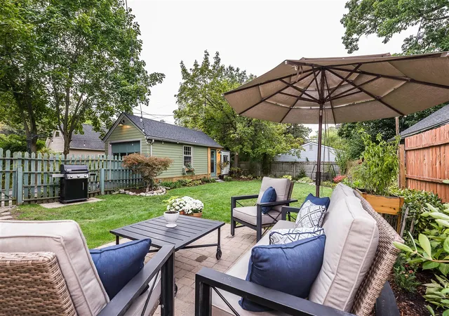 Photo 4 of Single family home for sale at 912 Hutchins Ave, Ann Arbor, MI 48103 | MLS# 70519844 | Listing updated on 2026-04-02