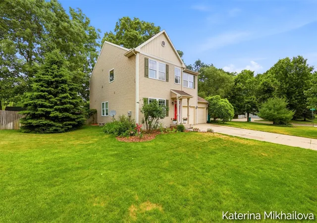 Homes for sale in Portage, MI | 651 Ludington Ave, Portage, MI 49002 | MLS# 70543769