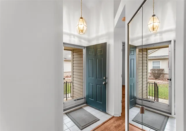 4th image of 34262 Birchway Cir, Sterling Heights, MI 48312 | MLS# 70505570