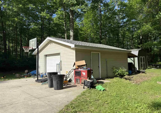 Homes for sale in Lake, MI | 5911 Jackson Ave, Lake, MI 48632 | MLS# 50202816