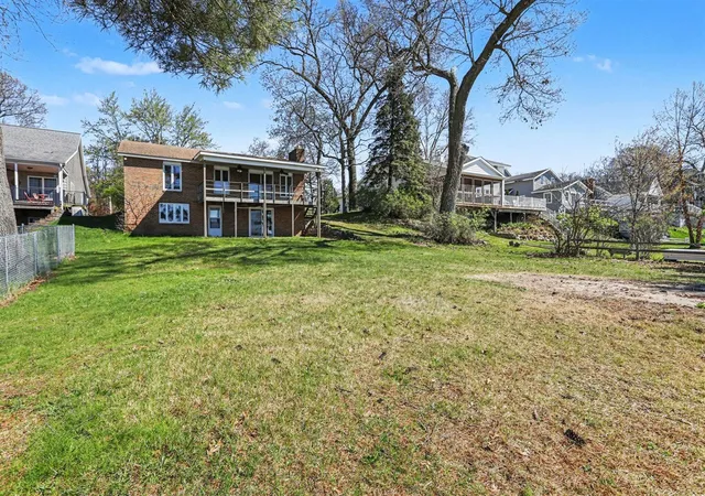 3rd image of 824 Forest Dr, Portage, MI 49002 | MLS# 70532073