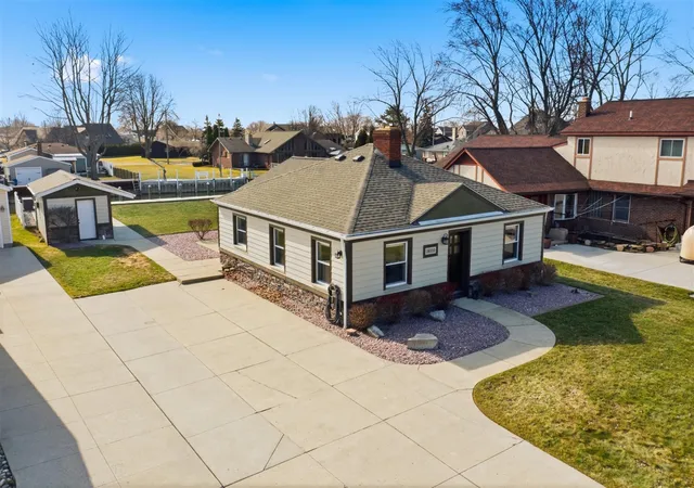 1st image of 38310 Huron Pointe Dr, Harrison Township, MI 48045 | MLS# 70519968
