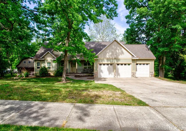 1st image of 2135 Hilltop View Dr, Dorr, MI 49323 | MLS# 70537639
