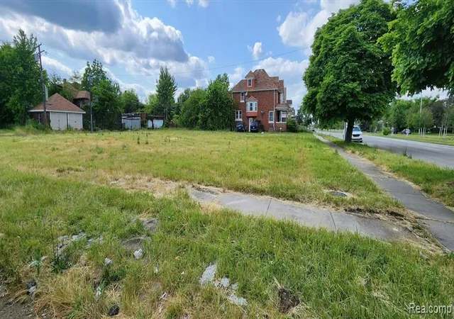Photo 2 of Land for sale at 885 E Grand Blvd, Detroit, MI 48207 | MLS# 60230175 | Listing updated on 2026-07-21