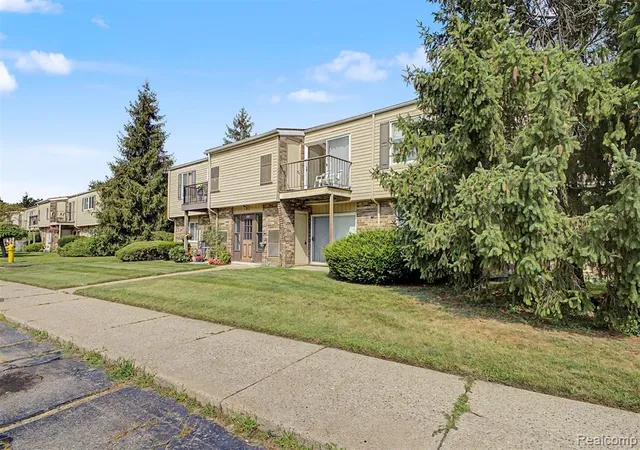 Photo 1 of Condo for sale at 38220 Fairway Ct, Clinton Township, MI 48038 | MLS# 61019951 | Listing updated on 2026-08-13