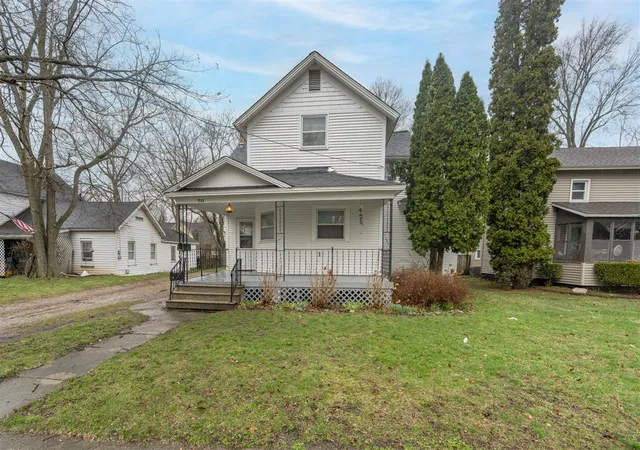 Homes for sale in Hastings, MI | 711 E Grand St, Hastings, MI 49058 | MLS# 70523069
