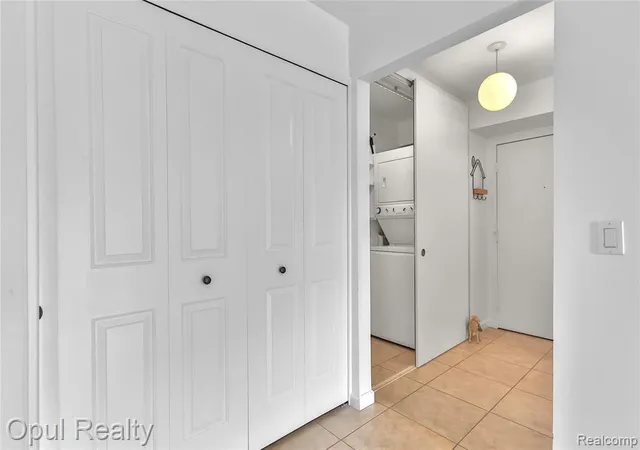 Photo 4 of Sale Pending at 30052 W 12 Mile Rd #68, Farmington Hills, MI 48334 | MLS# 61020150 | Listing updated on 2026-08-31