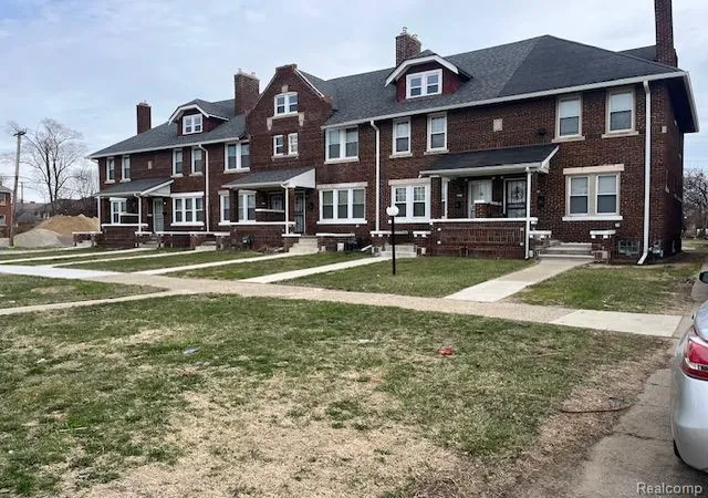1st image of 2915 Glendale St, Detroit, MI 48238 | MLS# 60983304