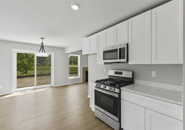 4th image of 31529 Augusta Dr #72, Romulus, MI 48174 | MLS# 70524630