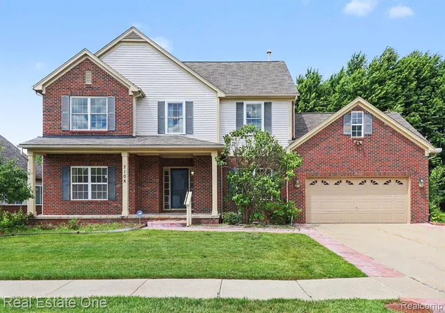 4th image of 2106 Cattail Cir, Rochester Hills, MI 48309 | MLS# 61004552