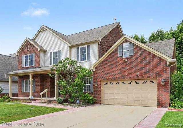 5th image of 2106 Cattail Cir, Rochester Hills, MI 48309 | MLS# 61004552
