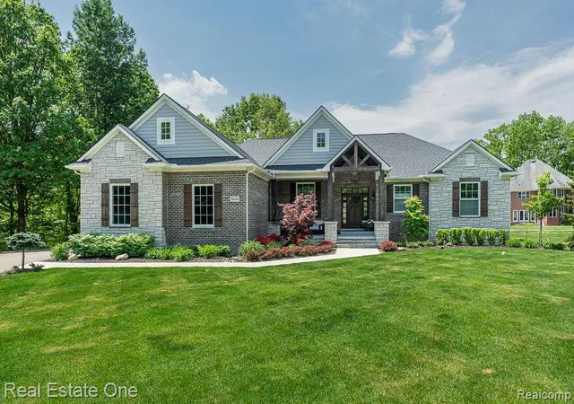 Homes for sale in Rochester, MI | 60553 Pennington Wy, Rochester, MI 48306 | MLS# 60995689