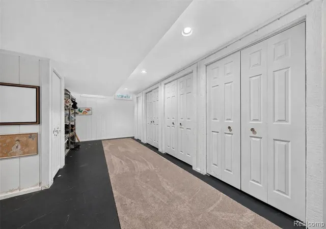 Photo 68 of Sale Pending at 2427 Red Maple Ct, Troy, MI 48098 2225 | MLS# 61025103 | Listing updated on 2026-08-30
