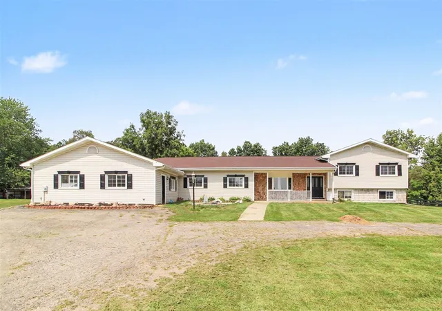 Photo 1 of Single family home for sale at 13250 Taylor Rd, Brooklyn, MI 49230 | MLS# 70554220 | Listing updated on 2026-09-14