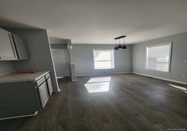 Homes for sale in Highland Park, MI | 123 E Savannah St, Highland Park, MI 48203 | MLS# 60299330