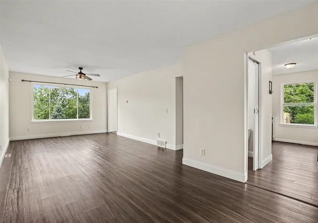 4th image of 524 Charlotte Ave, Kalamazoo, MI 49048 | MLS# 70552184