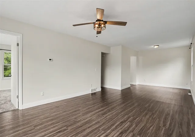5th image of 524 Charlotte Ave, Kalamazoo, MI 49048 | MLS# 70552184