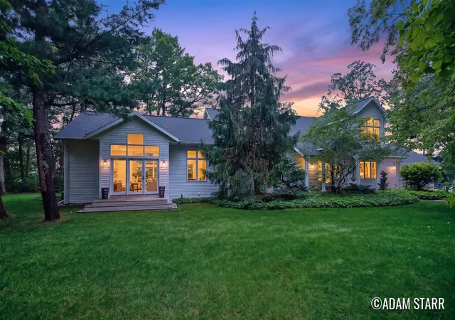 Homes for sale in Newaygo, MI | 3896 Croton Dr, Newaygo, MI 49337 | MLS# 70544127