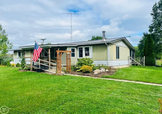 Photo 1 of Sale Pending at 9250 Rynn Rd, Avoca, MI 48006 | MLS# 50219984 | Listing updated on 2026-09-28