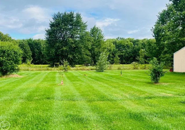 Photo 3 of Sale Pending at 9250 Rynn Rd, Avoca, MI 48006 | MLS# 50219984 | Listing updated on 2026-09-28