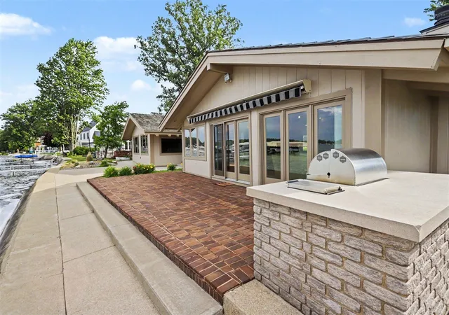 Homes for sale in Coldwater, MI | 564 Lake Dr, Coldwater, MI 49036 | MLS# 70540065