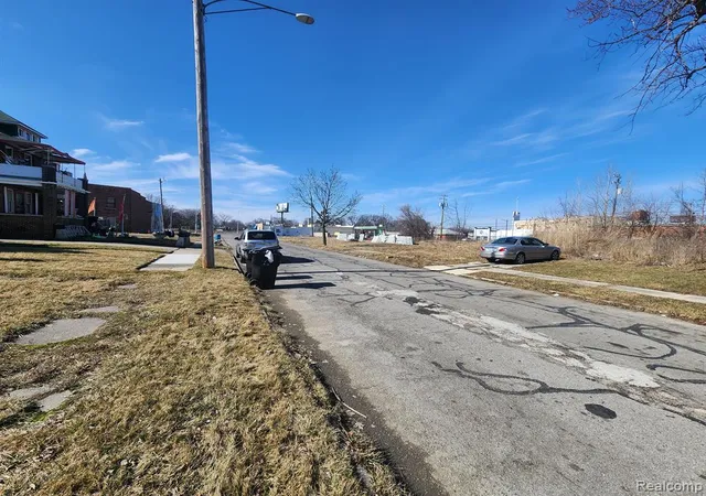 Photo 3 of Land for sale at 707 W Brentwood St, Highland Park, MI 48203 | MLS# 60279800 | Listing updated on 2025-10-31