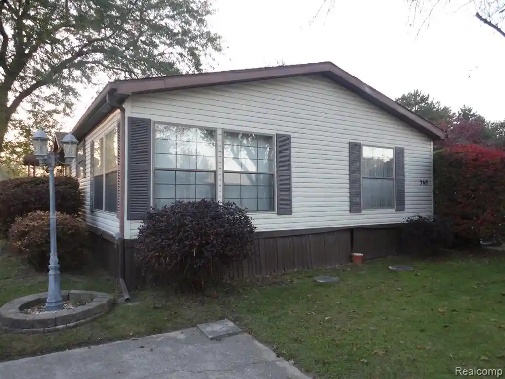 Photo 1 of Manufactured home for sale at 360 Glasgow, Temperance, MI 48182 | MLS# 61041631 | Listing updated on 2026-10-24