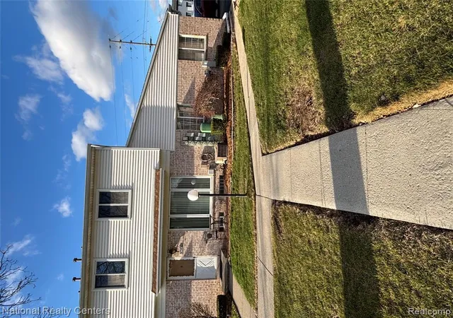 Homes for sale in Westland, MI | 37543 Colonial Dr #124, Westland, MI 48185 | MLS# 60999526