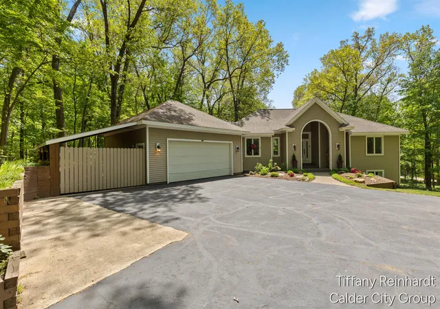 3rd image of 2760 Tyler Trl, Lowell, MI 49331 | MLS# 70534816