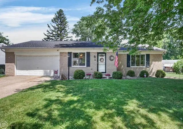 Homes for sale in Shelby Township, MI | 50644 Parsons Dr, Shelby Township, MI 48317 | MLS# 50213739