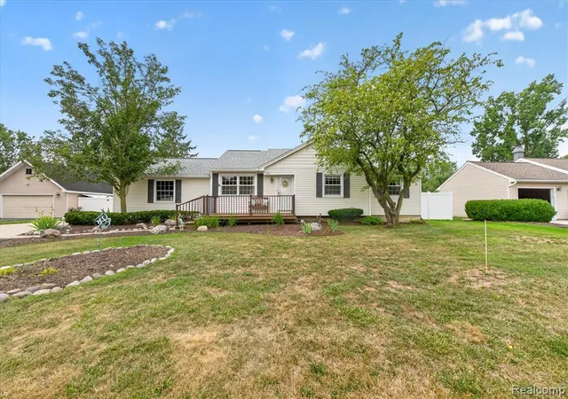 2nd image of 551 Gamma Rd, Walled Lake, MI 48390 3724 | MLS# 61022552
