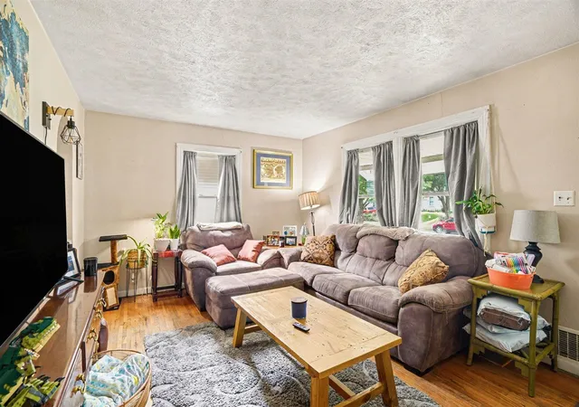 Photo 3 of Single family home for sale at 1648 Cass St, Niles, MI 49120 | MLS# 70553132 | Listing updated on 2026-09-24