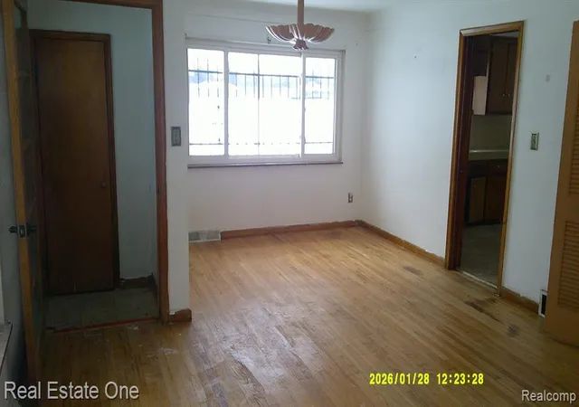5th image of 20435 Basil St, Detroit, MI 48235 | MLS# 60966378