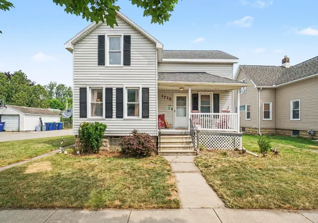 Photo 1 of Sale Pending at 1715 Columbus Ave, Bay City, MI 48708 | MLS# 50215820 | Listing updated on 2026-08-26