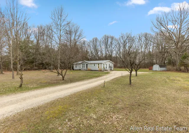 3rd image of 11908 128Th Ave, Grand Haven, MI 49417 | MLS# 70521806