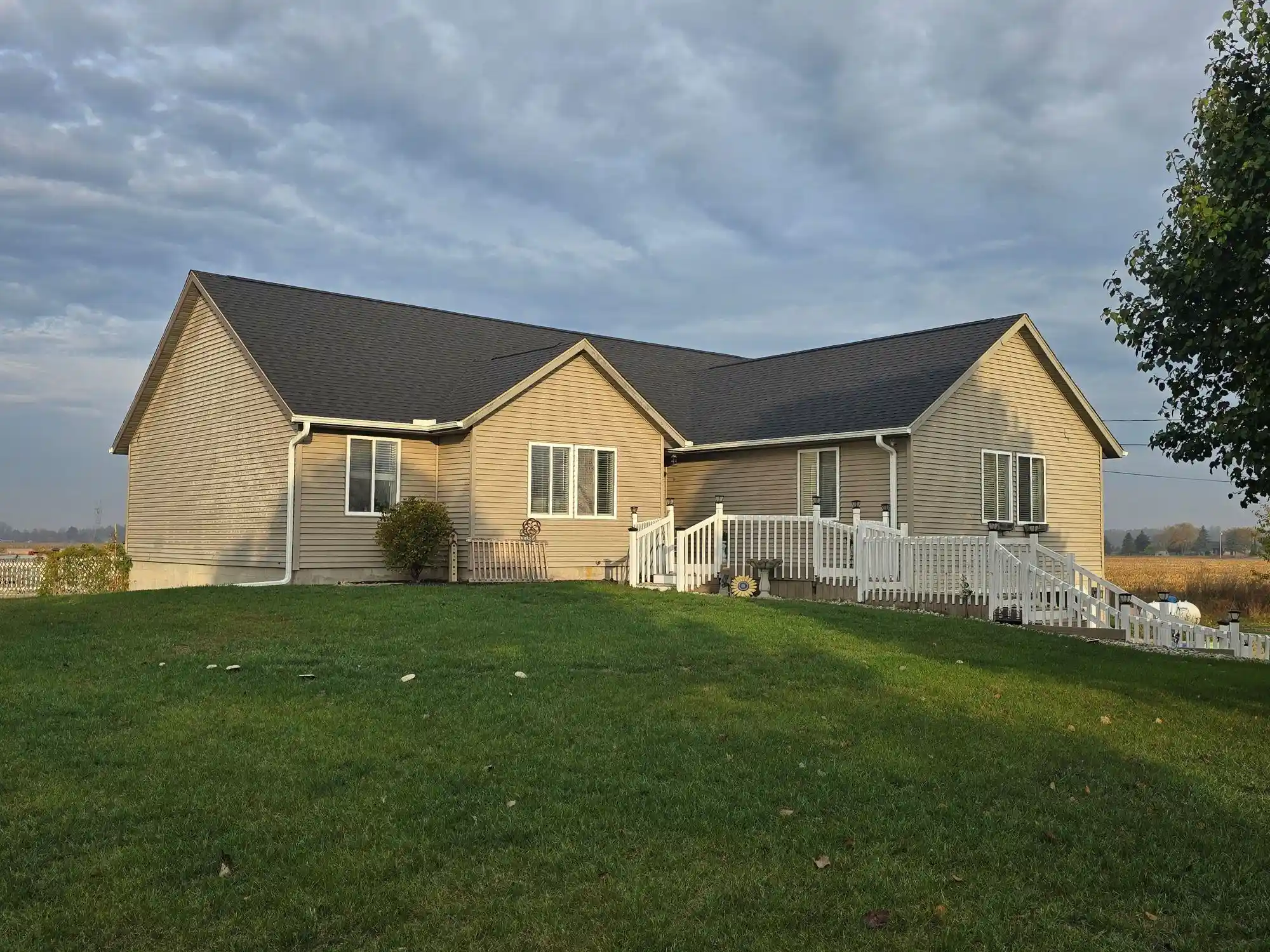 Photo 1 of Single family home for sale at 1136 S Carter Rd, Midland, MI 48642 | MLS# 50226053 | Listing updated on 2026-10-28