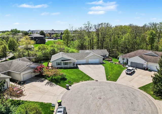 2nd image of 2674 Walnut Hills Ct, Grand Rapids, MI 49512 | MLS# 70529043