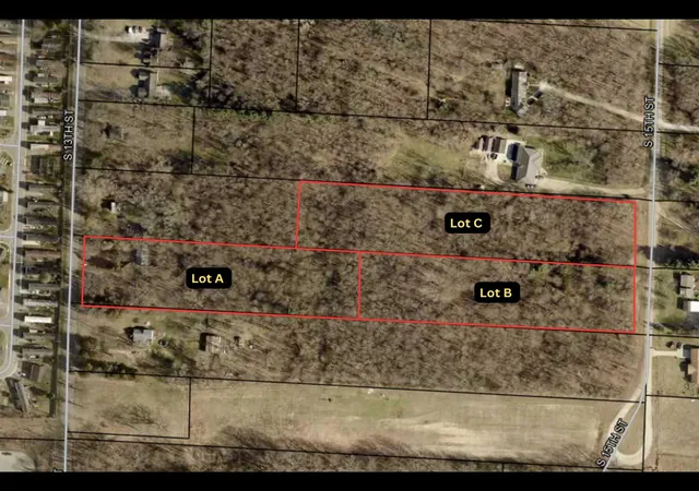 1st image of 2103 S 13th St, Niles, MI 49120 | MLS# 70514175