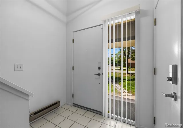 Homes for sale in West Bloomfield, MI | 6680 Ridgefield Cir #201, West Bloomfield, MI 48322 | MLS# 61002847