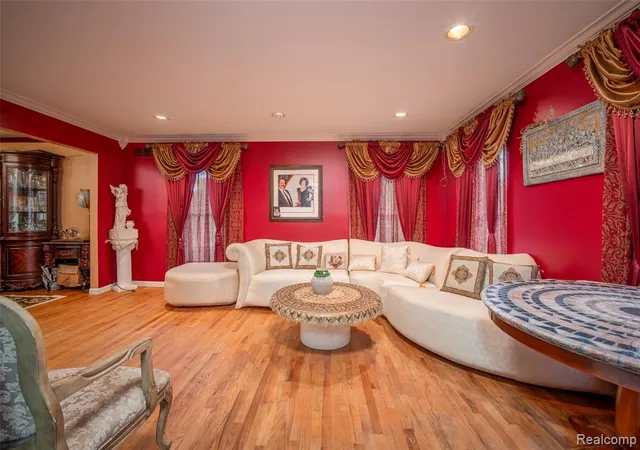 Photo 5 of Single family home for sale at 30991 Oak Valley Ct, Farmington Hills, MI 48331 4400 | MLS# 61025552 | Listing updated on 2026-09-02
