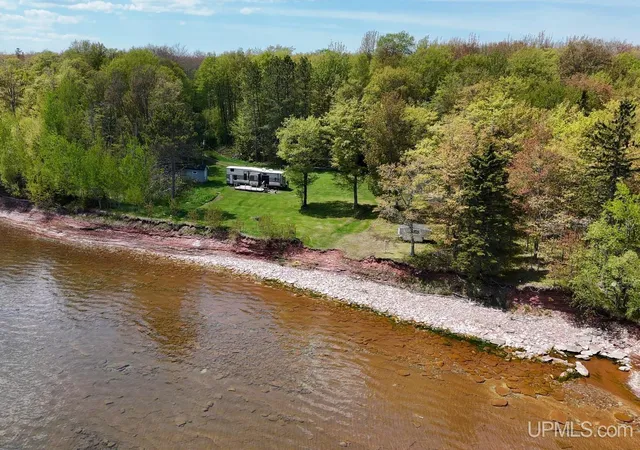Homes for sale in Lake Linden, MI | 40990 Red Rock Rd, Lake Linden, MI 49945 | MLS# 50210184