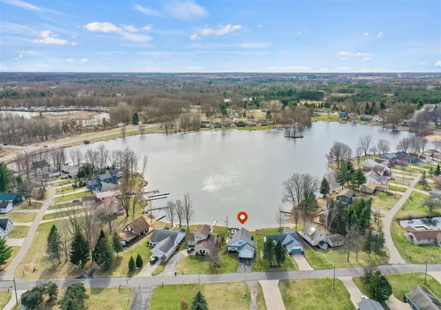 Homes for sale in Stanwood, MI | 7201 Holiday Dr, Stanwood, MI 49346 | MLS# 70524392